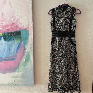 Self Portrait Lace Embroidered Maxidress Mock neck